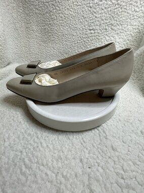 Salvatore Ferragamo Shoes Size 8 AAAA Extra Narrow Sand Heels Italy 2 Inch Heel